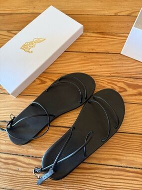 Ancient Greek sandals